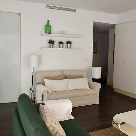 S. Bento W/ Garage * Lisbona